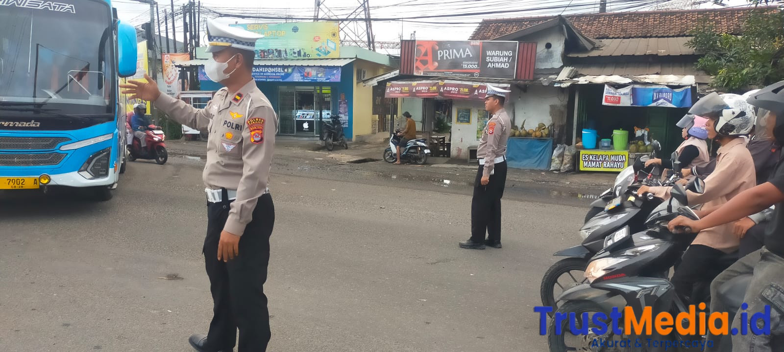 Hadir di Tengah Padatnya Mobilitas Ramadan, Polsek Cikande Intensifkan “Strong Point” Pagi dan Sore