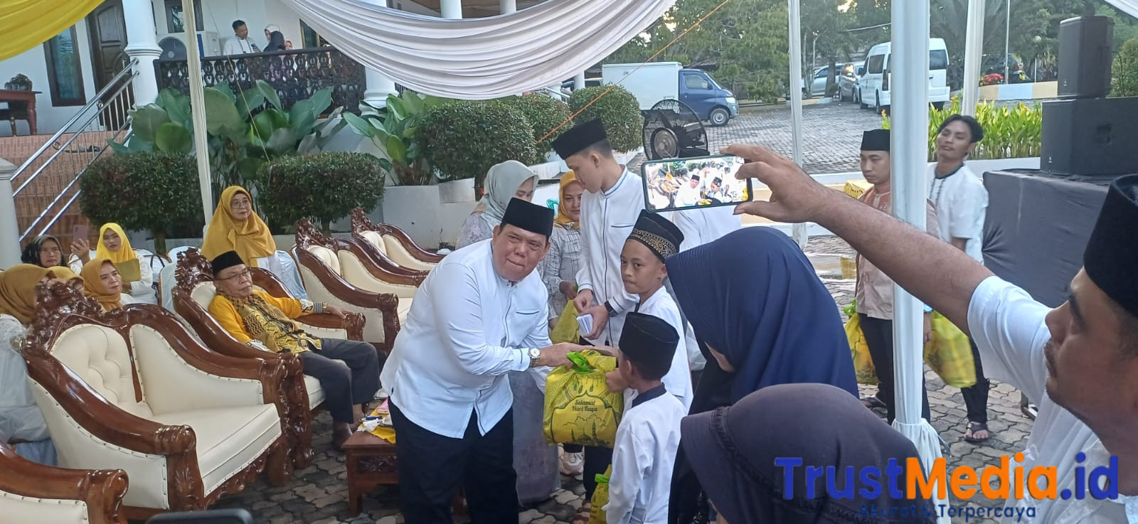 DPD Partai Golkar Lampung Timur Gelar Buka Bersama, Tebar Kebahagiaan dan Santuni Anak Yatim