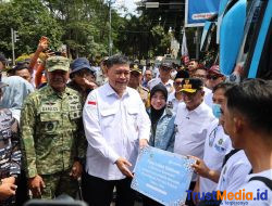 Wujud Kepedulian, Bank Banten Hadir Saat Keberangkatan Peserta Mudik Bersama 2026
