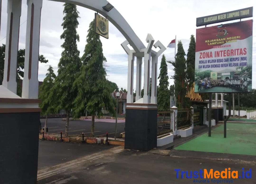 Ketua IWO dan Tim Sambangi Kantor Kejari Proyek Miliaran di DLH Lamtim Di duga bermasalah , Kejari mulai bidik.