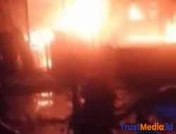 Diduga Lokasi BBM Ilegal terbakar . Aparat belum beri keterangan.