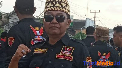 DPC GRIB Jaya Berikan Ratusan Takjil di Lampung Timur