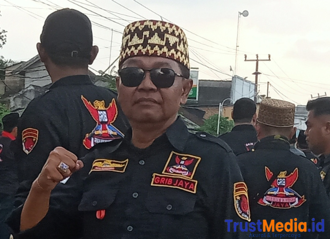 DPC GRIB Jaya Berikan Ratusan Takjil di Lampung Timur