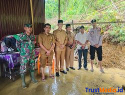 Rumah Warga Desa Suka Jaya Tertimbun Longsor, Aparat dan BPBD Lakukan Tanggap Darurat