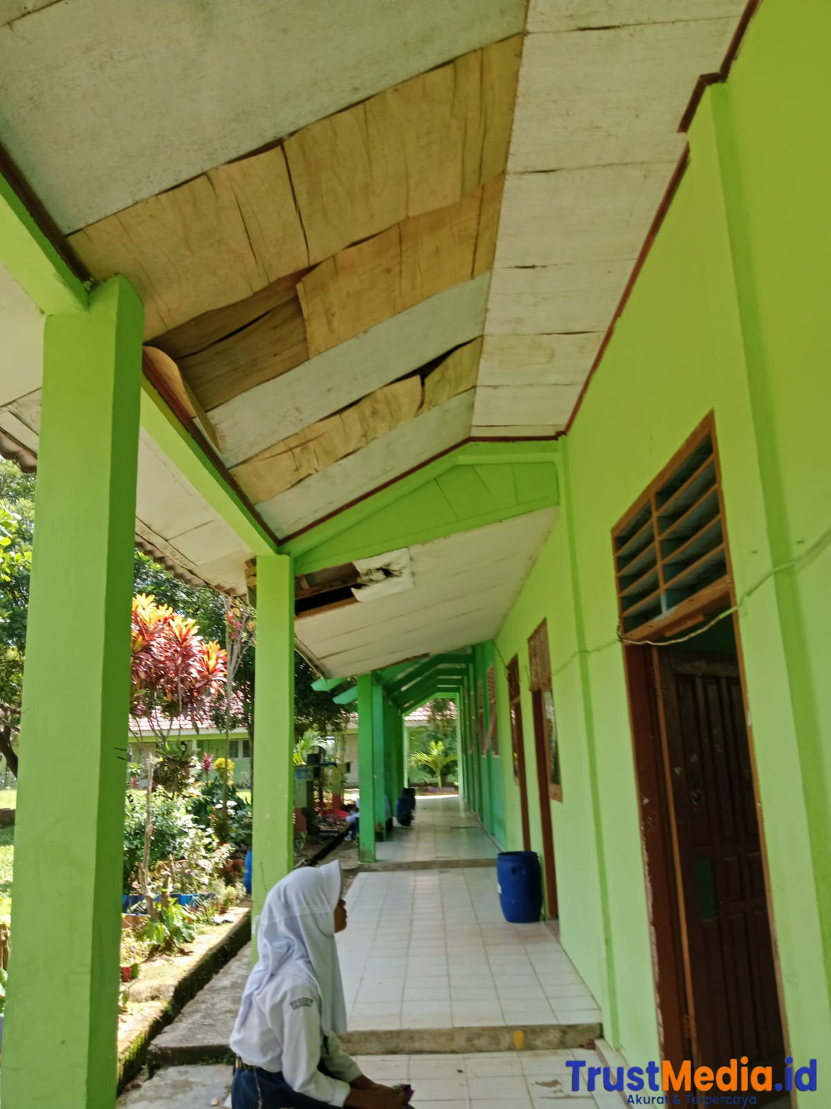 Inspektorat bakal periksa Dugaan penyimpangan dana BOS SMPN 4 Sekampung Lampung Timur .
