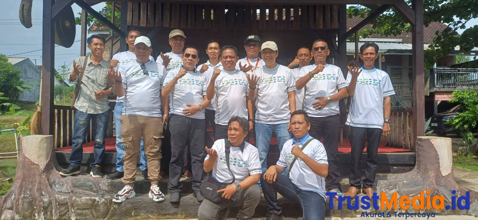 Sinergi antara insan pers dan lembaga lain dengan pemerintah diskominfo adakan coffe morning.