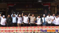 Rangkaian Hari Bhayangkara ke-80 Polresta Serang Kota Musnahkan Ribuan Botol Miras