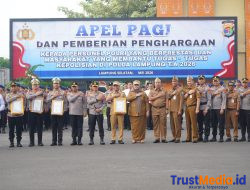 Bupati Pringsewu Terima Penghargaan Kapolda Lampung atas Dukungan Program Akulturasi Budaya