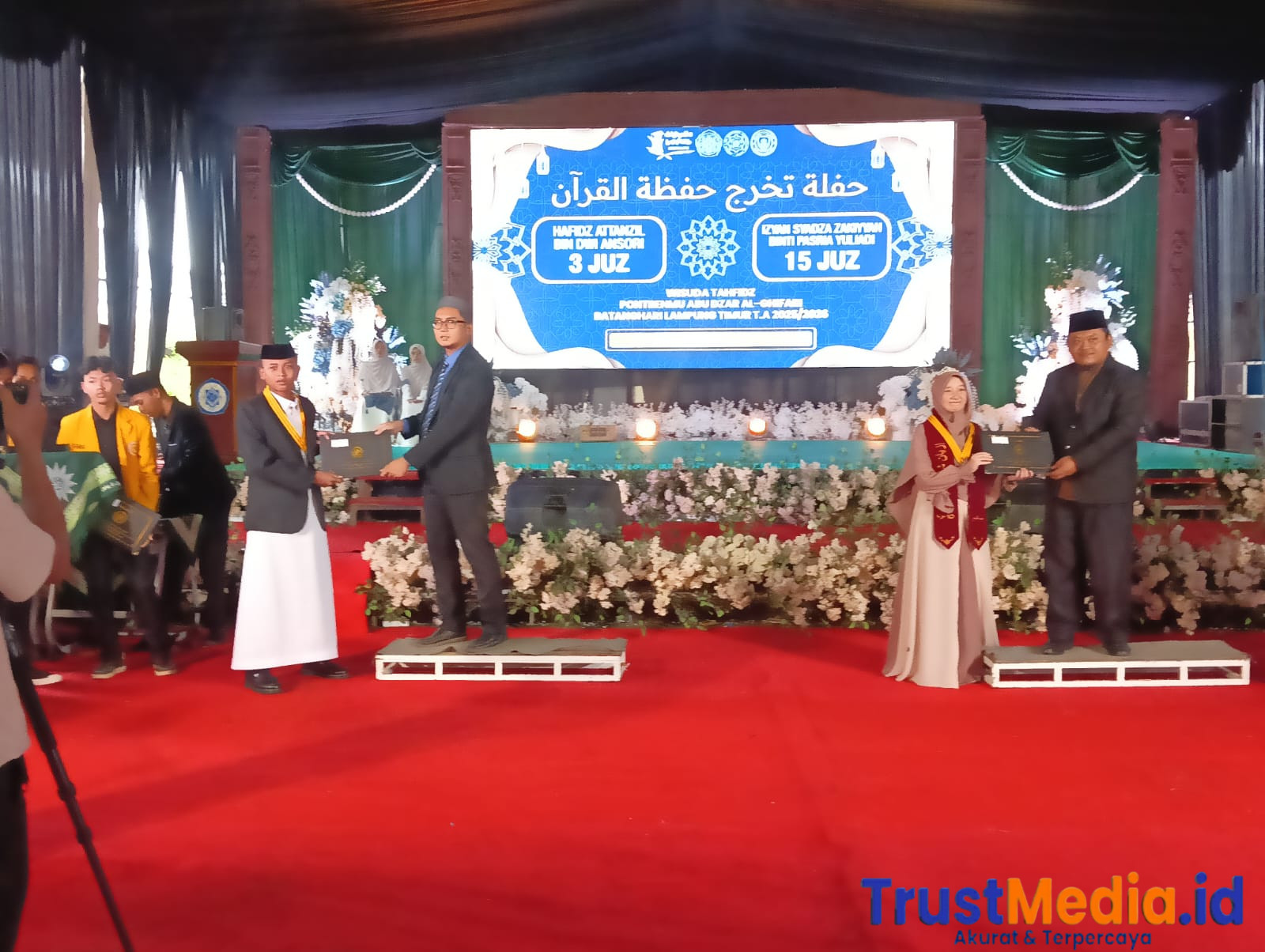 Pondok Pesantren Muhhamdiyah .ABU DZAR AL- GHIFARI gelar Wisuda tahfidz dan pelantikan pengurus