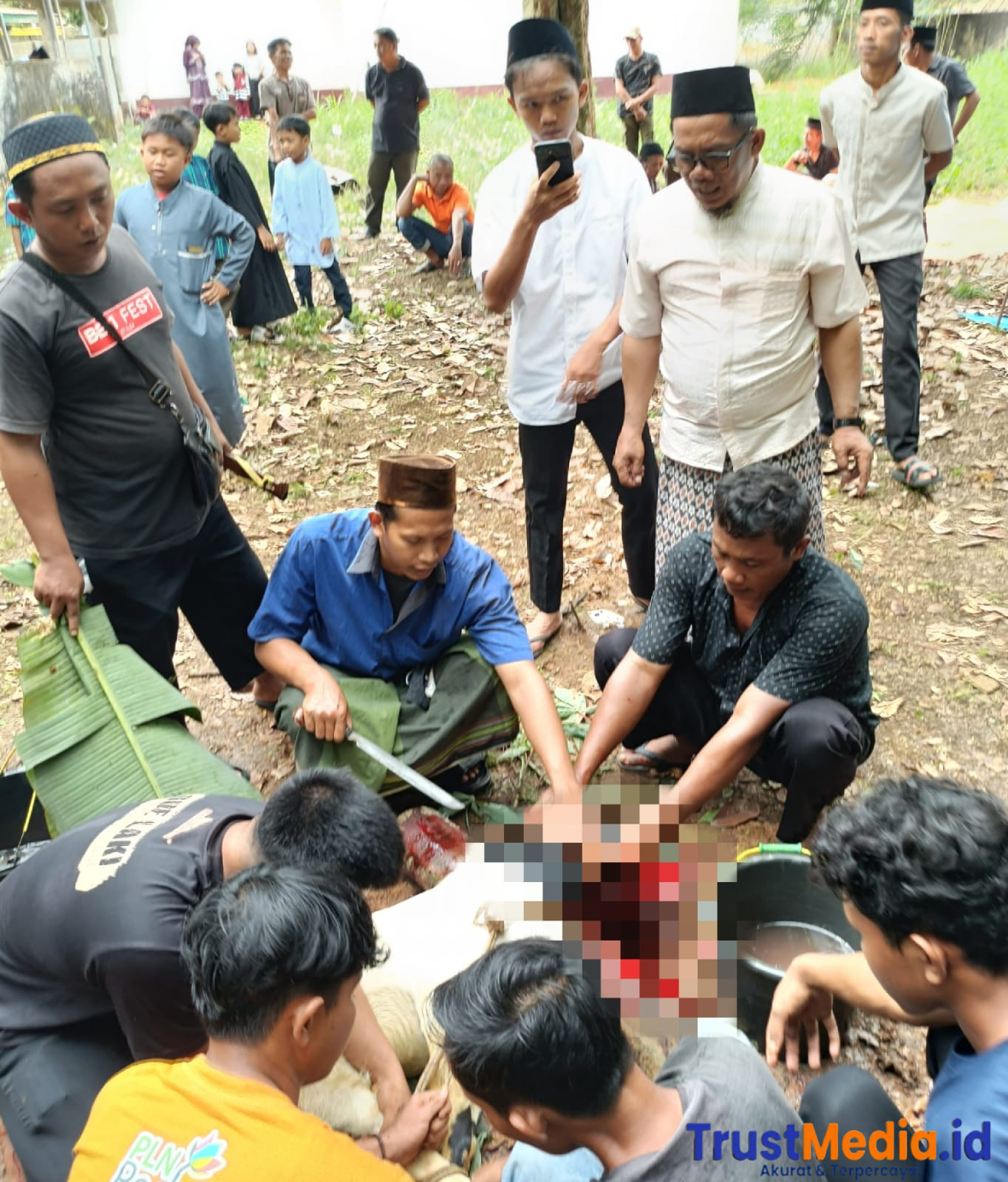 Masjid Baiturrahim Jadi Simbol Kebersamaan, 302 Warga Terima Daging Kurban
