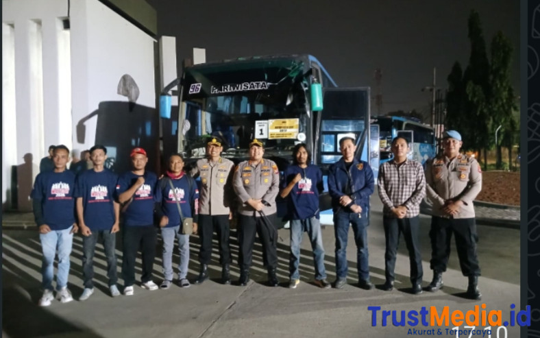Kapolresta Serang Kota Pimpin Pengamanan Pemberangkatan Massa buruh Menuju Jakarta